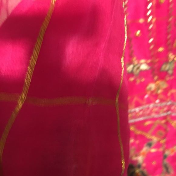 Top - Picture 4 of 6